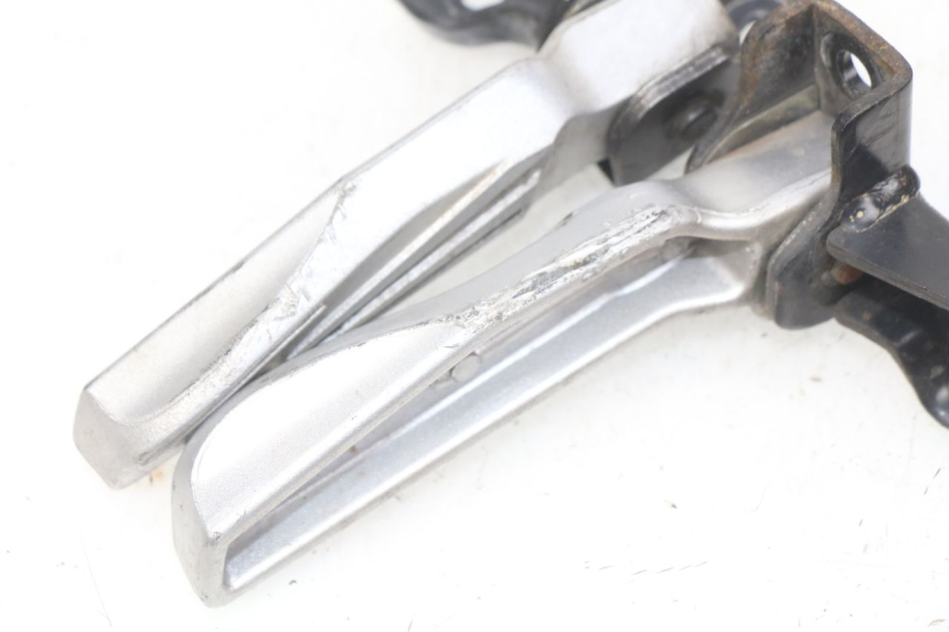 photo de SET ACHTERSTE VOETSTEUNEN PEUGEOT TWEET ACTIVE 4T 50 (2018 - 2022) - Zoom op gebruiksstaat