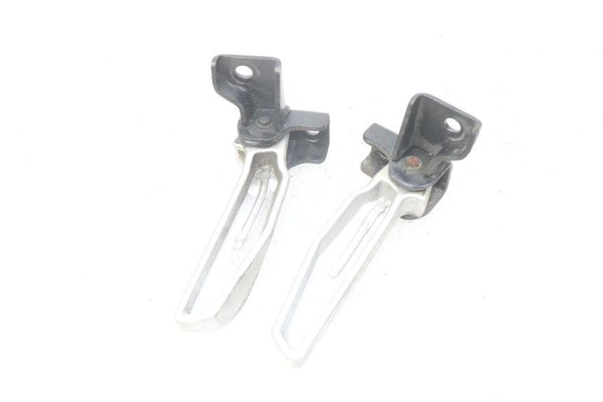 photo de SET ACHTERSTE VOETSTEUNEN PEUGEOT TWEET ACTIVE 4T 50 (2018 - 2022) - Andere kijkhoek