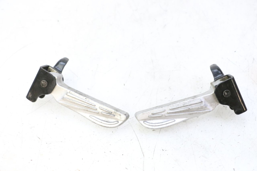 photo de SET ACHTERSTE VOETSTEUNEN PEUGEOT TWEET PRO CARGO 50 (2018 - 2022) - Hoofdaanzicht