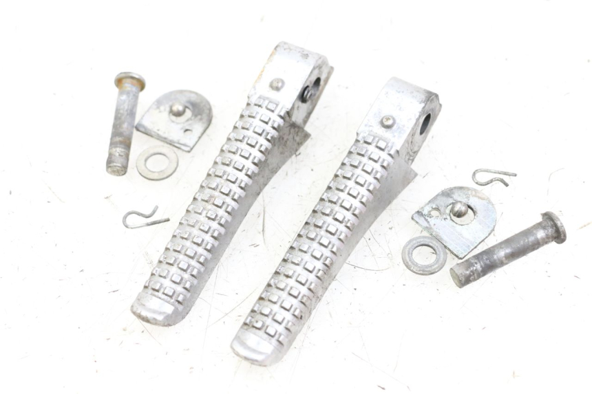 photo de SET ACHTERSTE VOETSTEUNEN PIAGGIO TYPHOON 50 (2000 - 2009) - Hoofdaanzicht