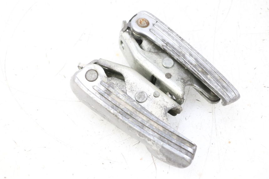 photo de SET ACHTERSTE VOETSTEUNEN PIAGGIO VESPA GTS SUPER IE 125 (2009 - 2016) - Zoom op gebruiksstaat