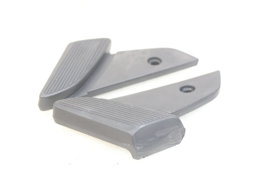 photo de SET ACHTERSTE VOETSTEUNEN PIAGGIO VESPA S 2T 50 (2007 - 2014) - Hoofdaanzicht