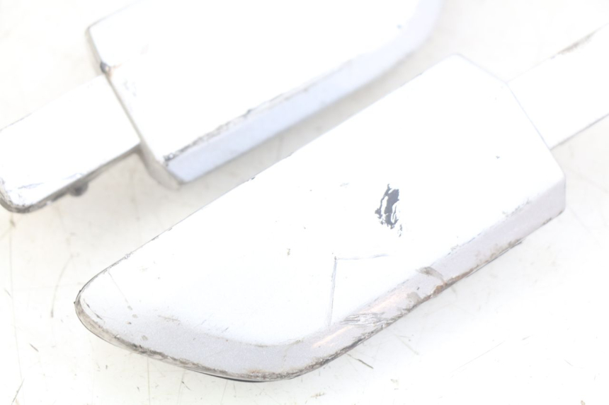 photo de SET ACHTERSTE VOETSTEUNEN YAMAHA X-CITY XCITY 125 (2007 - 2013) - Technische close-up