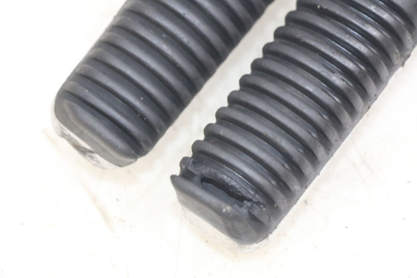 photo de SET ACHTERSTE VOETSTEUNEN YAMAHA X-MAX XMAX 250 (2006 - 2009) - Technische close-up