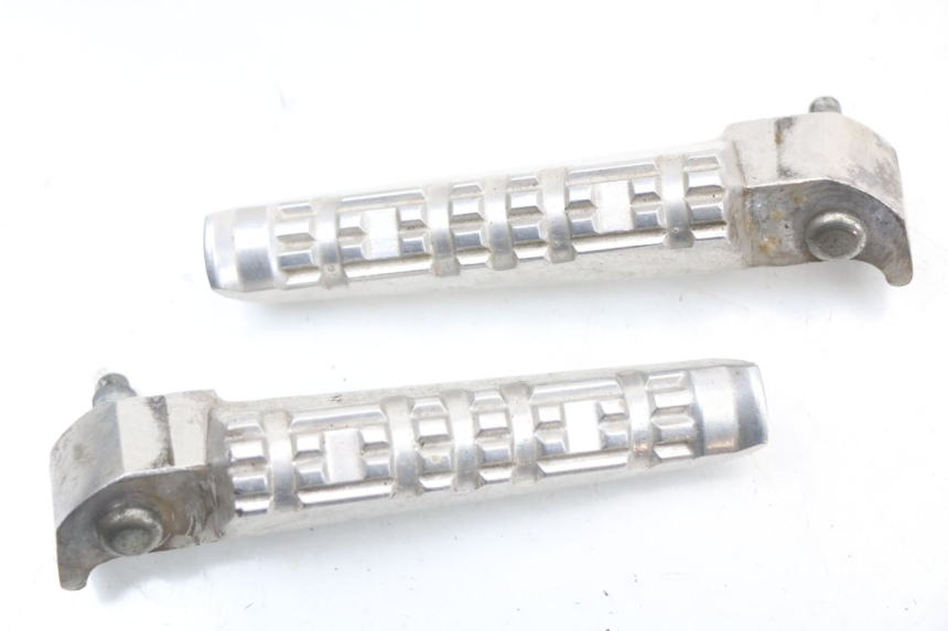 photo de SET ACHTERSTE VOETSTEUNEN YAMAHA X-MAX XMAX 125 (2010 - 2013) - Detail van het onderdeel