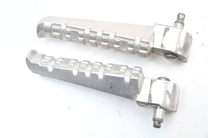 photo de SET ACHTERSTE VOETSTEUNEN YAMAHA X-MAX XMAX 125 (2010 - 2013) - Zoom op gebruiksstaat