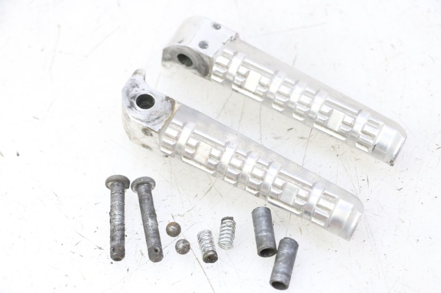 photo de SET ACHTERSTE VOETSTEUNEN YAMAHA X-MAX XMAX 125 (2010 - 2013) - Hoofdaanzicht