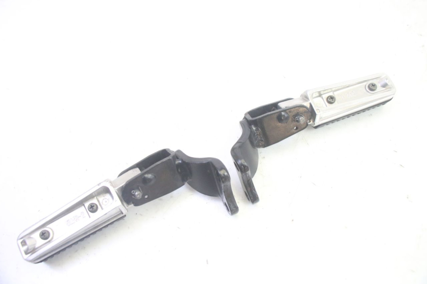 photo de SET ACHTERSTE VOETSTEUNEN YAMAHA XMAX X-MAX 125 (2006 - 2009) - Markeringen en referenties