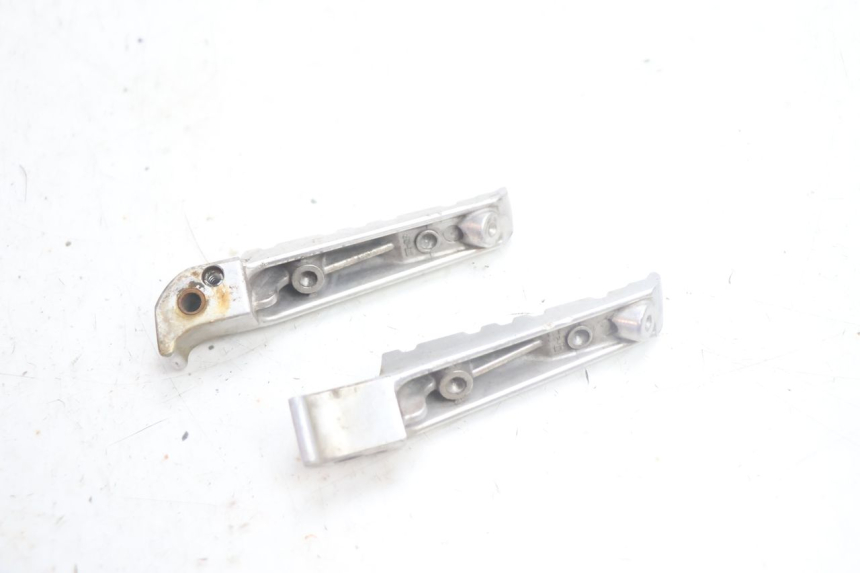 photo de SET ACHTERSTE VOETSTEUNEN YAMAHA X-MAX XMAX 125 (2010 - 2013) - Andere kijkhoek