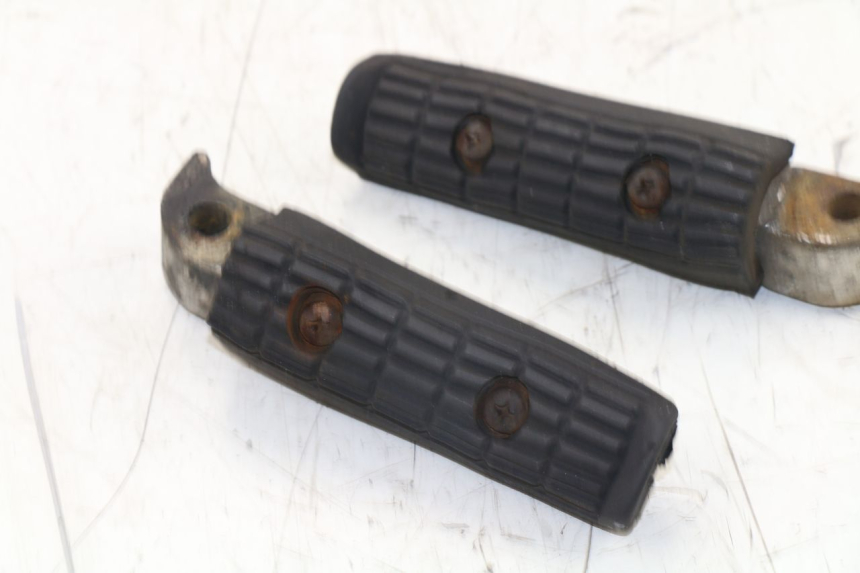 photo de SET ACHTERSTE VOETSTEUNEN YAMAHA XJS DIVERSION 600 (1997 - 1999) - Technische close-up