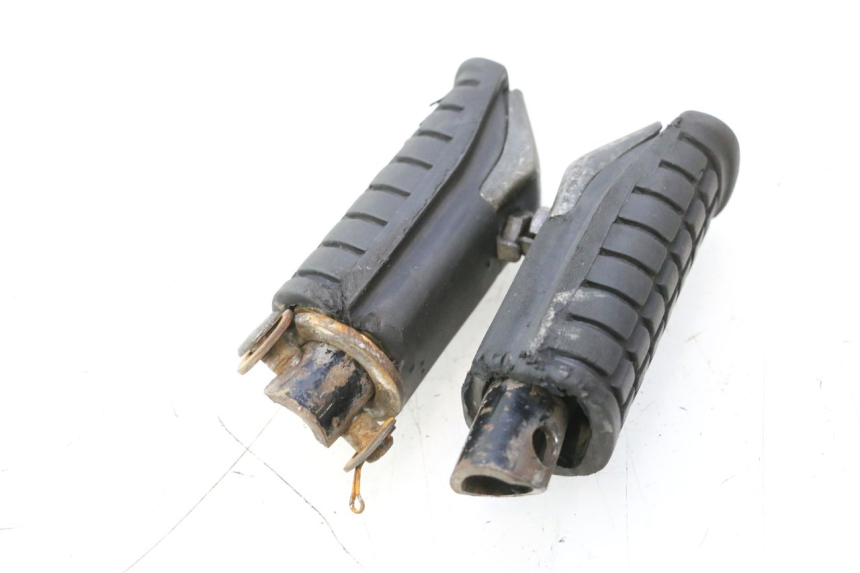 photo de PAAR ACHTERSTE VOETSTEUNEN HONDA XRV AFRICA TWIN 750 (1990 - 1992) - Detail van het onderdeel