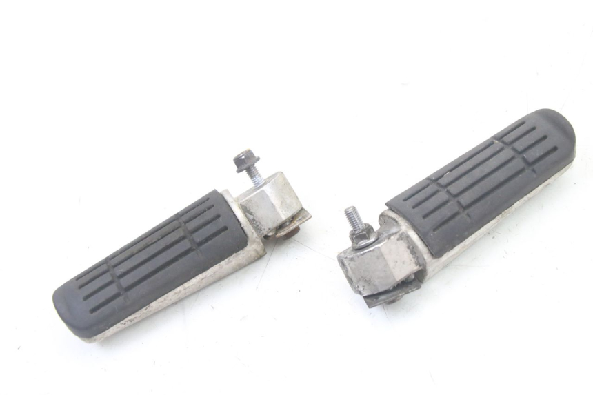 photo de SET ACHTERSTE VOETSTEUNEN YAMAHA FZ6 FAZER S2 600 (2007 - 2011) - Hoofdaanzicht