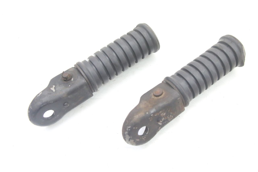photo de SET ACHTERSTE VOETSTEUNEN YAMAHA SR 125 (1982 - 2003) - Zoom op gebruiksstaat
