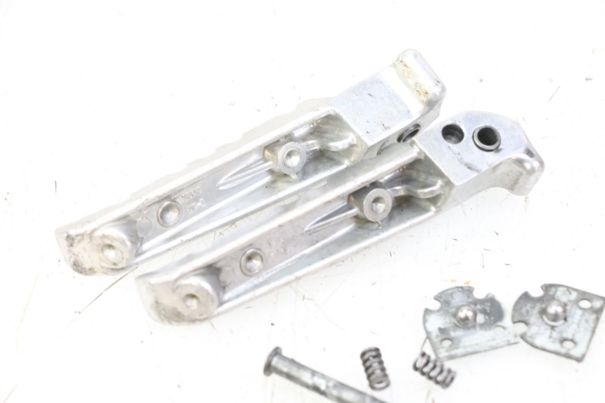 photo de SET ACHTERSTE VOETSTEUNEN YAMAHA YP T-MAX TMAX 530 (2017 - 2020) - Andere kijkhoek