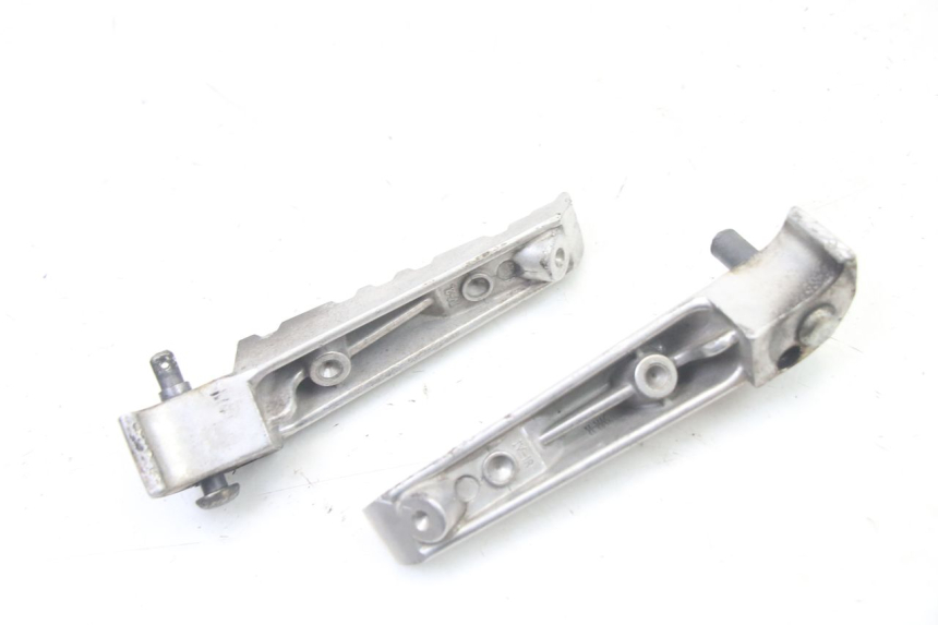 photo de SET ACHTERSTE VOETSTEUNEN YAMAHA YP X-MAX XMAX 400 (2014 - 2017) - Andere kijkhoek