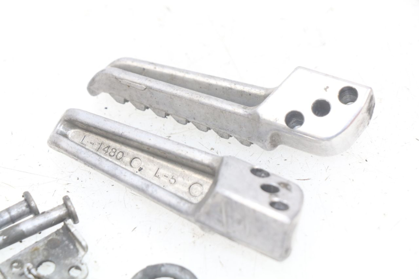 photo de SET ACHTERSTE VOETSTEUNEN KAWASAKI Z S 750 (2003 - 2006) - Andere kijkhoek