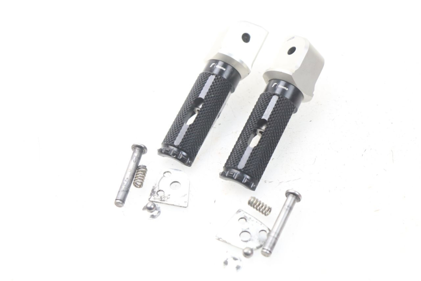 photo de SET ACHTERSTE VOETSTEUNEN KAWASAKI Z Z900 900 (2017 - 2019) - Staat van het oppervlak