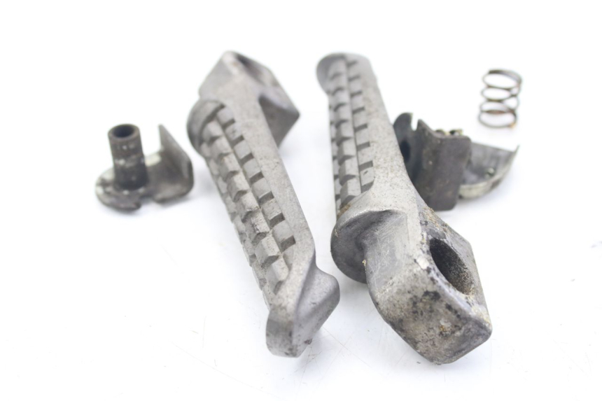 photo de SET ACHTERSTE VOETSTEUNEN KAWASAKI ZZR 600 (1995 - 2004) - Detail van het onderdeel