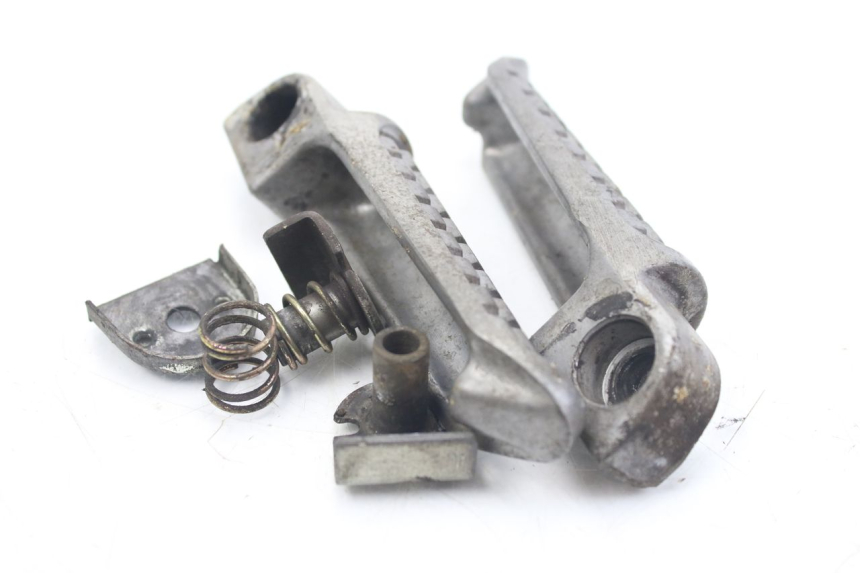 photo de SET ACHTERSTE VOETSTEUNEN KAWASAKI ZZR 600 (1995 - 2004) - Zoom op gebruiksstaat