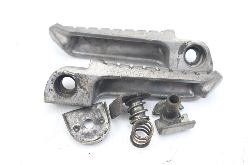 photo de SET ACHTERSTE VOETSTEUNEN KAWASAKI ZZR 600 (1995 - 2004) - Andere kijkhoek