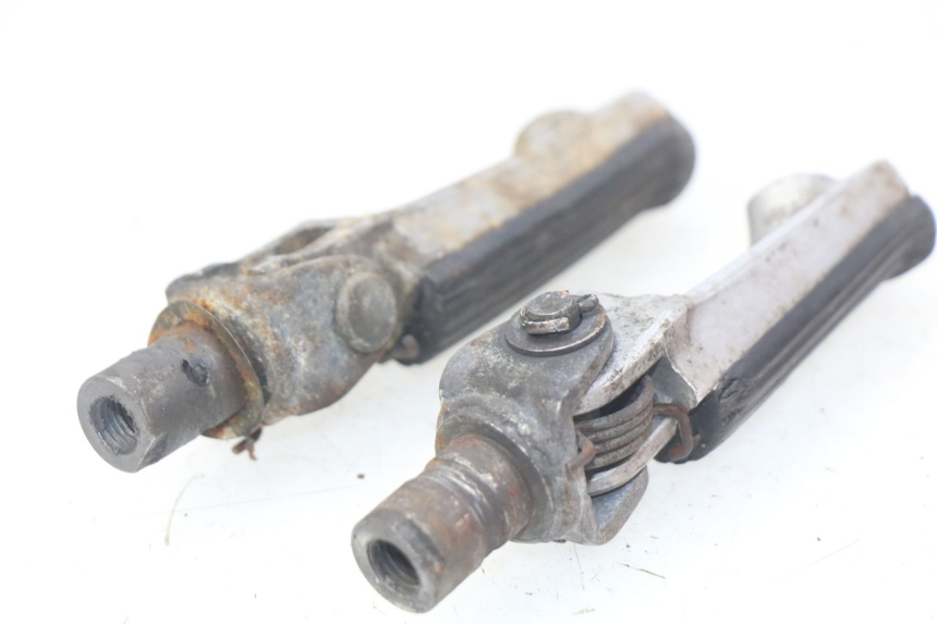 photo de SET VOETSTEUNEN VOORZIJDE HONDA CBR RR FIREBLADE 900 (1992 - 1994) - Andere kijkhoek