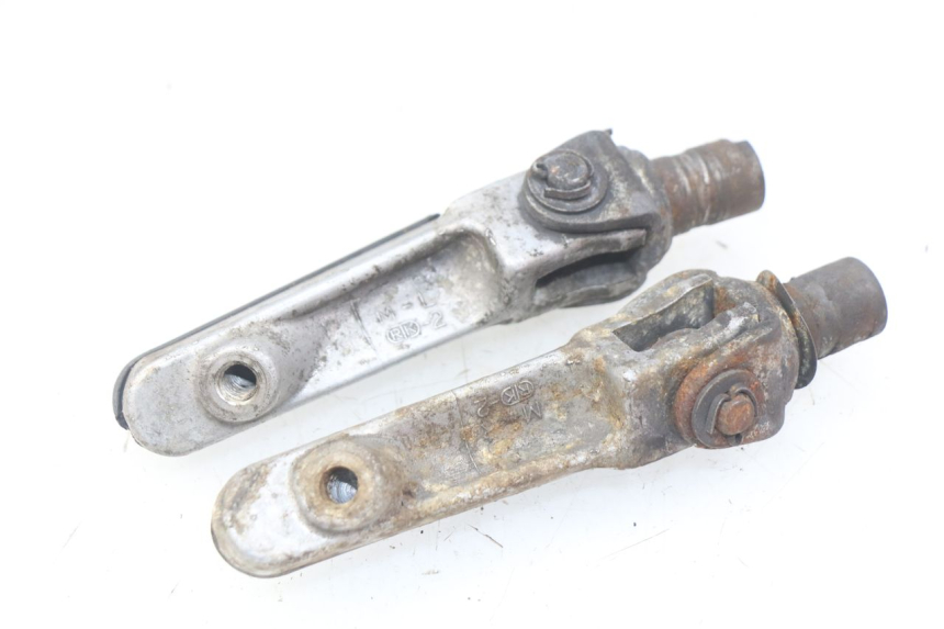 photo de SET VOETSTEUNEN VOORZIJDE HONDA CBR RR FIREBLADE 900 (1992 - 1994) - Technische close-up