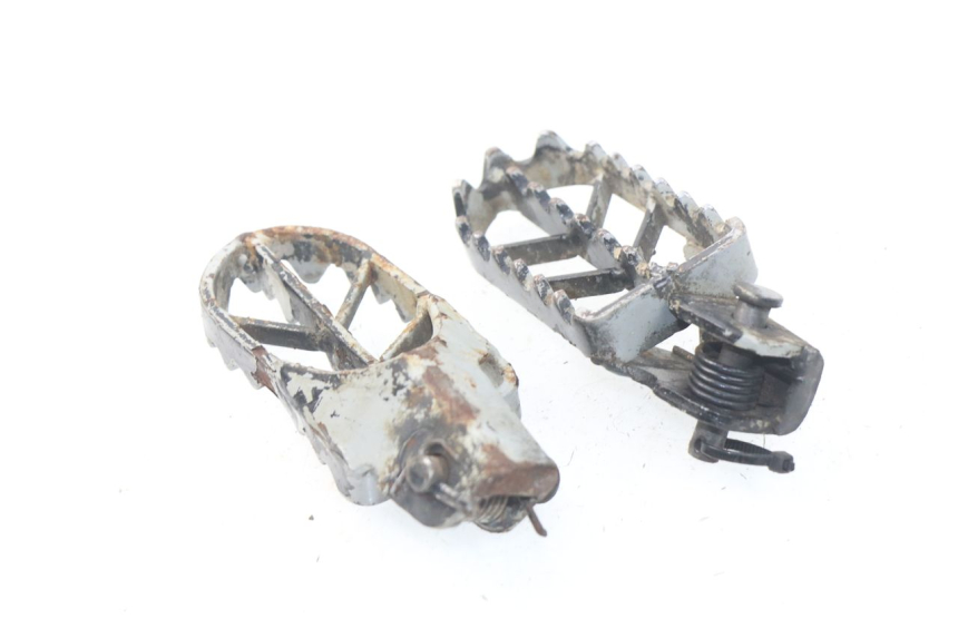 photo de SET VOETSTEUNEN VOORZIJDE LONCIN DIRT BIKE 125 - Detail van het onderdeel