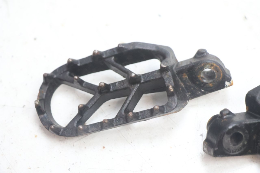 photo de PAAR VOORSTE VOETSTEUNEN MINI MX DRIFT 150 - Detail van het onderdeel