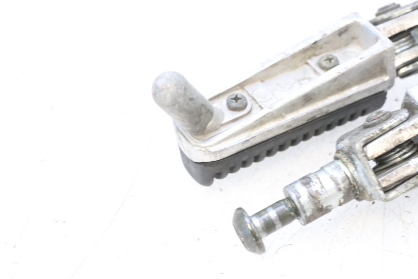 photo de SET VOETSTEUNEN VOORZIJDE YAMAHA FZS FAZER 600 (1998 - 2001) - Overzicht