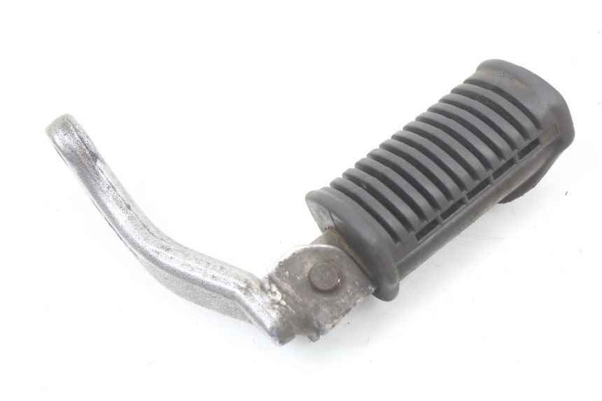 photo de SET VOETSTEUNEN VOORZIJDE SUZUKI GN 125 (1997 - 2000) - Bevestigingspunten