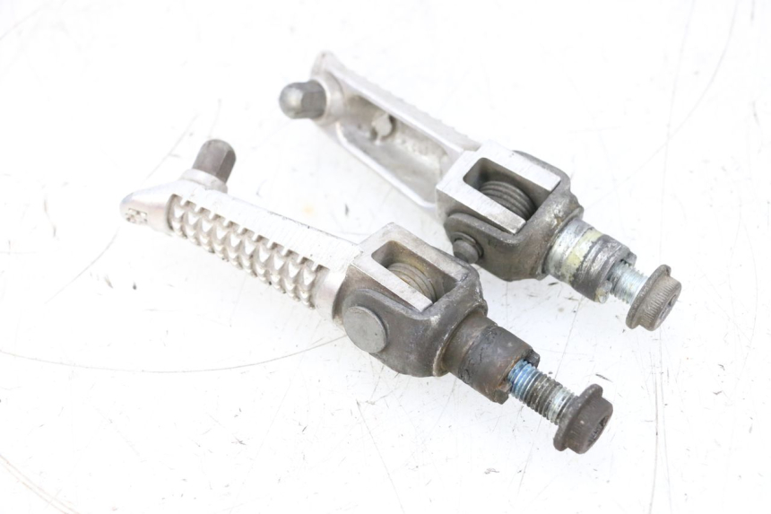 photo de SET VOETSTEUNEN VOORZIJDE SUZUKI GSXR GSX-R 1000 (2003 - 2004) - Zoom op gebruiksstaat