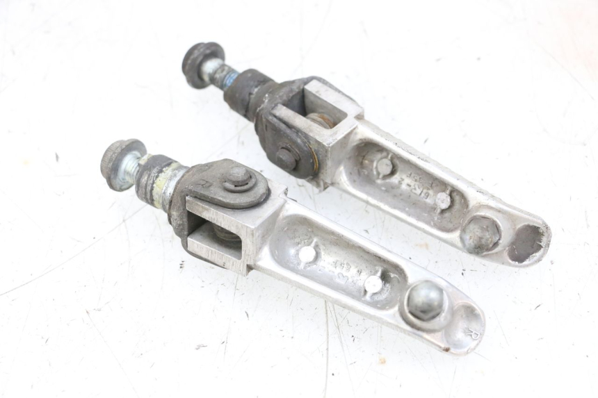 photo de SET VOETSTEUNEN VOORZIJDE SUZUKI GSXR GSX-R 1000 (2003 - 2004) - Andere kijkhoek