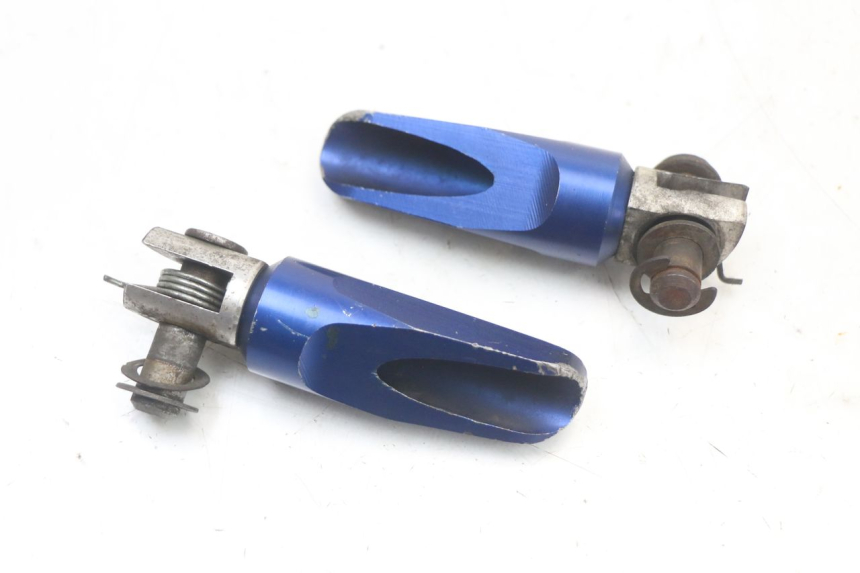 photo de SET VOETSTEUNEN VOORZIJDE KAWASAKI ZR7 ZR-7 S 750 (1999 - 2004) - Andere kijkhoek