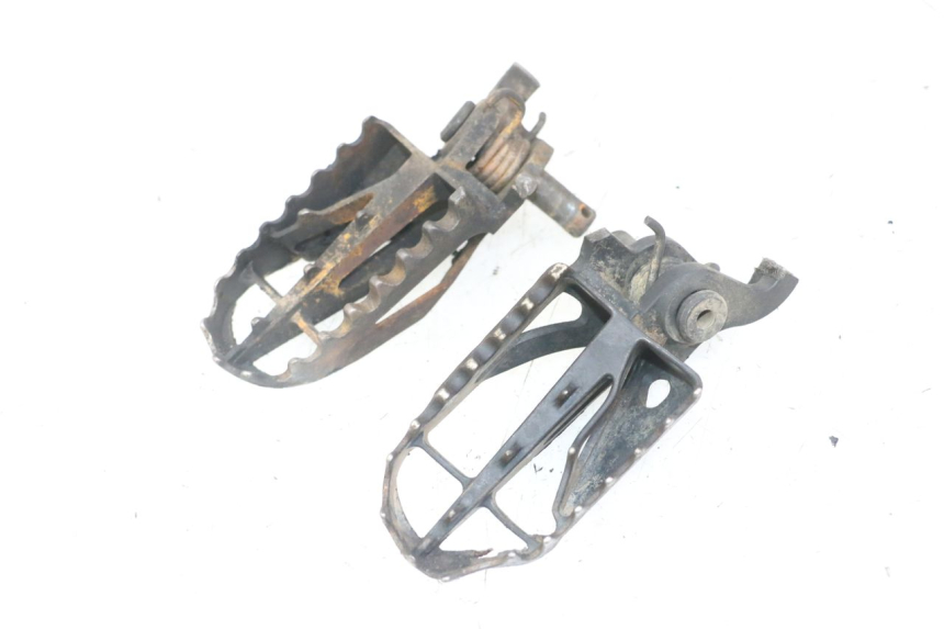 photo de SET VOETSTEUNEN VOORZIJDE KAWASAKI KX F KXF 450 (2009 - 2011) - Markeringen en referenties