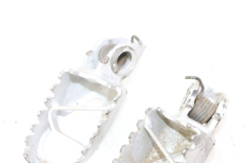 photo de SET VOETSTEUNEN VOORZIJDE KAWASAKI KX 65 (2000 - 2019) - Staat van het oppervlak