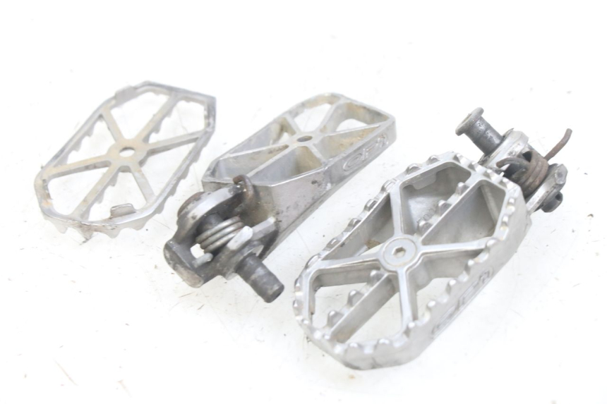 photo de SET VOETSTEUNEN VOORZIJDE KAWASAKI KXF KX-F 250 (2012 - 2014) - Zoom op gebruiksstaat