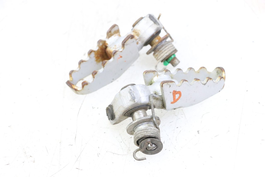 photo de SET VOETSTEUNEN VOORZIJDE KYMCO STRYKER OFF ROAD 125 (1999 - 2005) - Zoom op gebruiksstaat