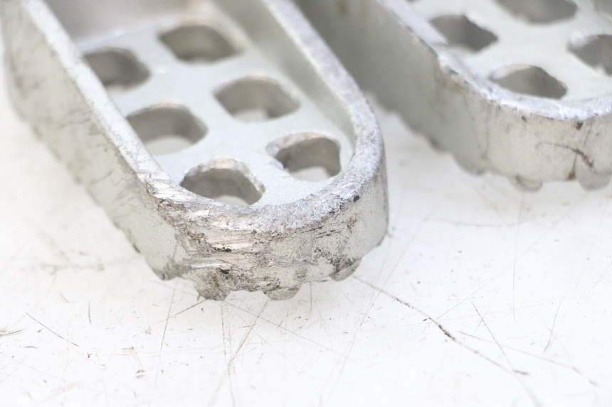 photo de SET VOETSTEUNEN VOORZIJDE LONCIN DIRT BIKE 125 - Andere kijkhoek