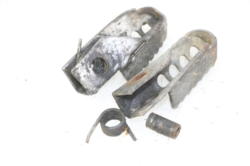 photo de SET VOETSTEUNEN VOORZIJDE GILERA SMT SUPERMOTARD 50 (2009 - 2017) - Overzicht