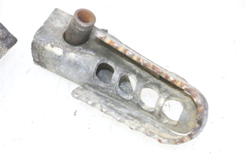 photo de SET VOETSTEUNEN VOORZIJDE GILERA SMT SUPERMOTARD 50 (2009 - 2017) - Gecontroleerd onderdeel