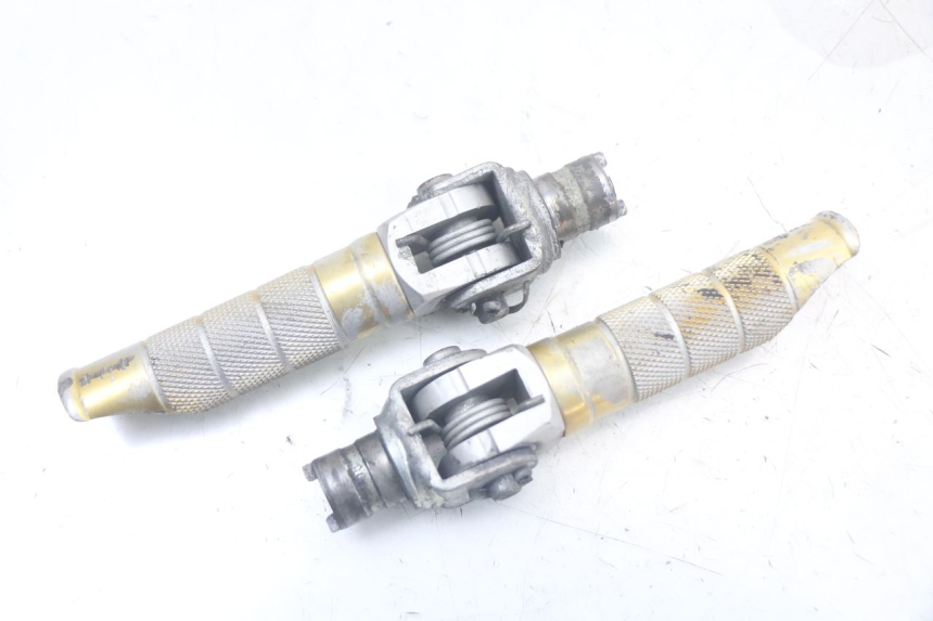 photo de SET VOETSTEUNEN VOORZIJDE SUZUKI SV N 650 (1999 - 2002) - Hoofdaanzicht