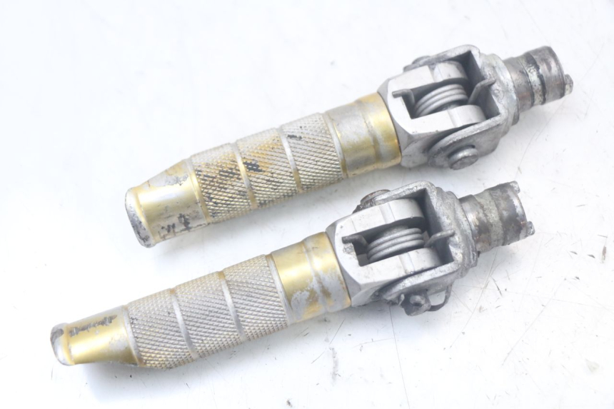 photo de SET VOETSTEUNEN VOORZIJDE SUZUKI SV N 650 (1999 - 2002) - Andere kijkhoek