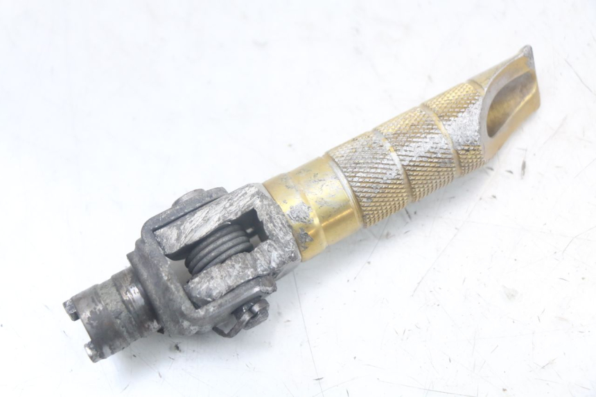 photo de SET VOETSTEUNEN VOORZIJDE SUZUKI SV N 650 (1999 - 2002) - Bevestigingspunten