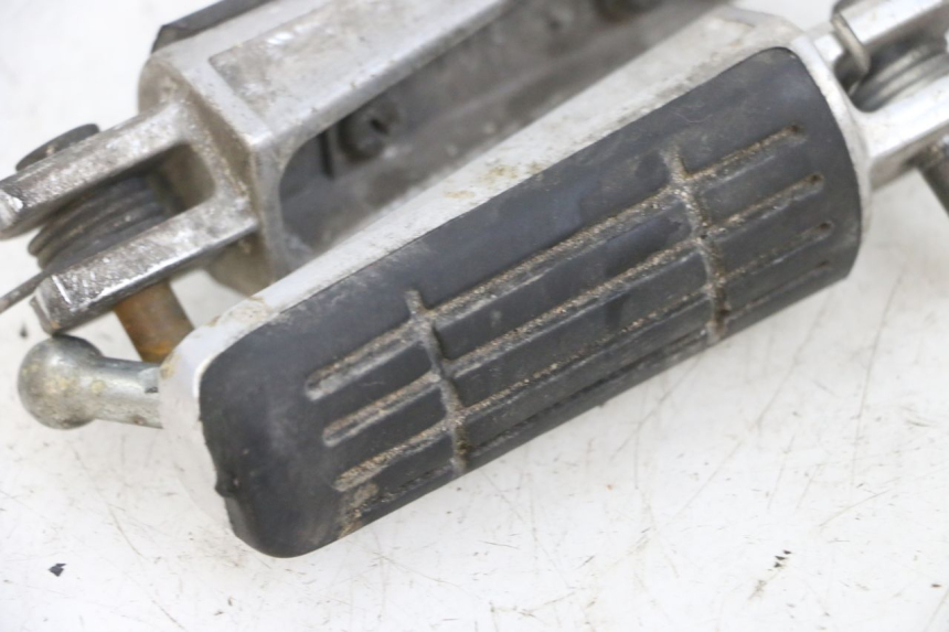 photo de SET VOETSTEUNEN VOORZIJDE YAMAHA TDM ABS 900 (2002 - 2014) - Staat van het oppervlak