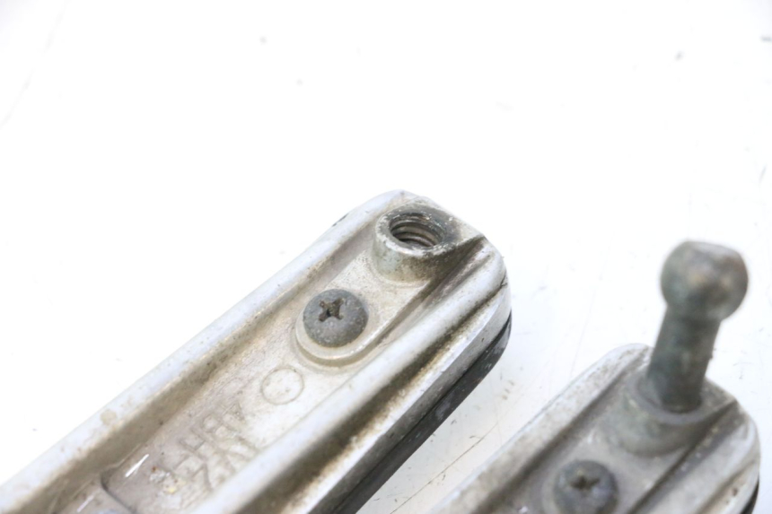 photo de SET VOETSTEUNEN VOORZIJDE YAMAHA TDM ABS 900 (2002 - 2014) - Technische close-up