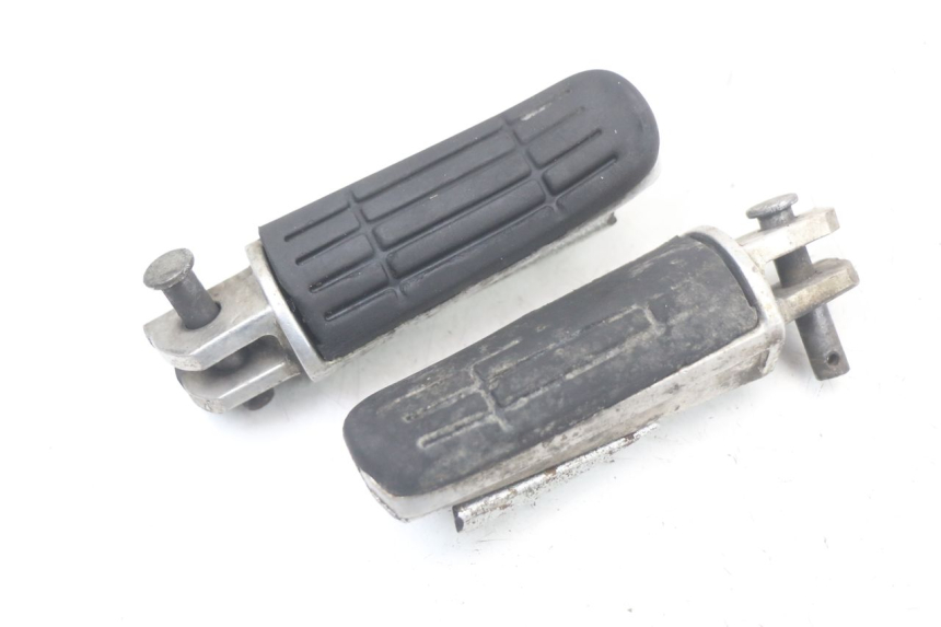 photo de SET VOETSTEUNEN VOORZIJDE YAMAHA FJR ABS 1300 (2006 - 2012) - Detail van het onderdeel