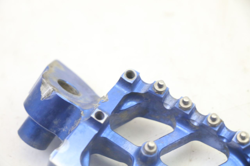 photo de SET VOETSTEUNEN VOORZIJDE YAMAHA YZ-F YZF 250 (2014 - 2018) - Technische close-up