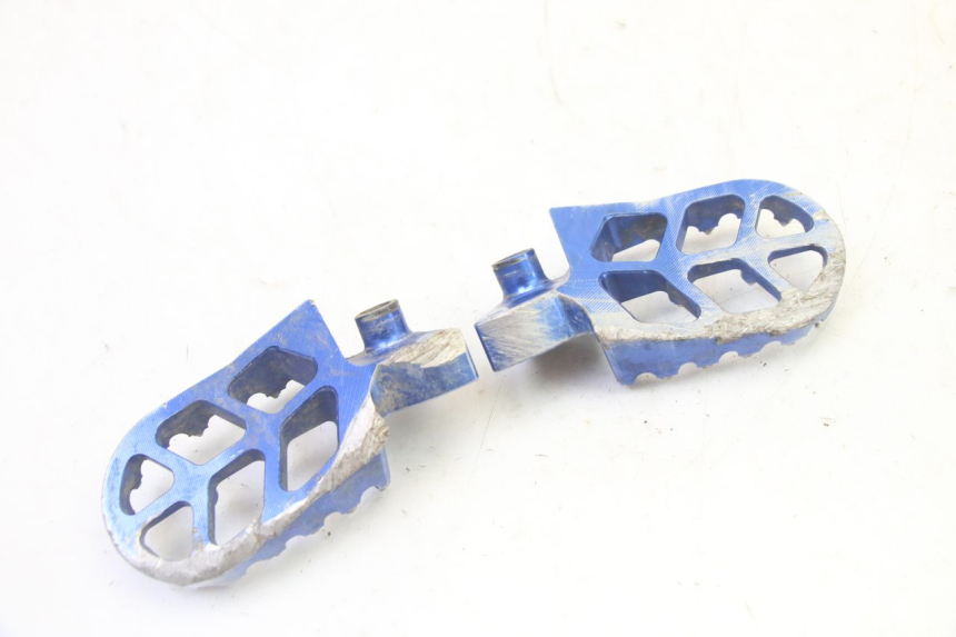 photo de SET VOETSTEUNEN VOORZIJDE YAMAHA YZ-F YZF 250 (2014 - 2018) - Staat van het oppervlak