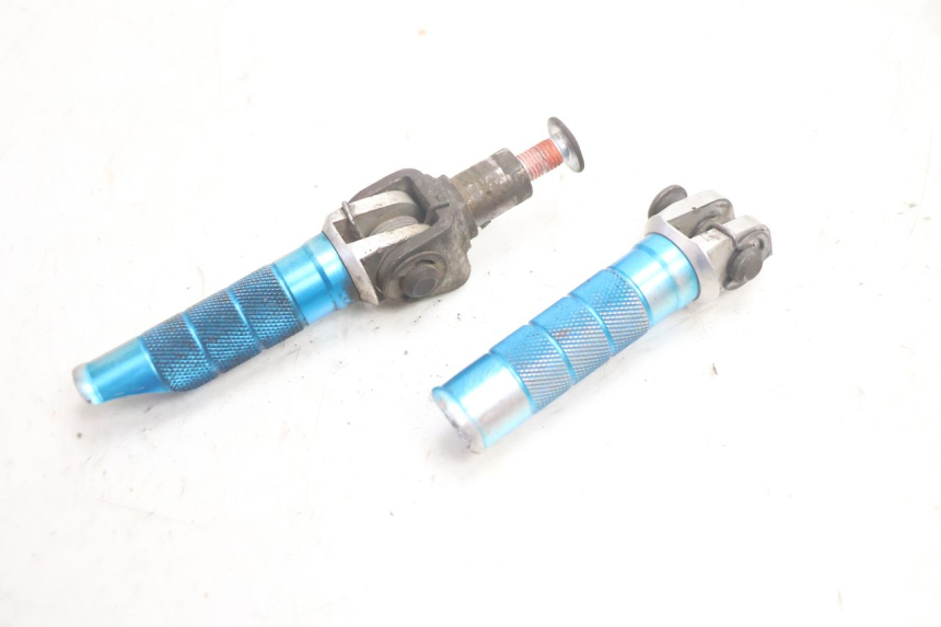 photo de SET VOETSTEUNEN VOORZIJDE KAWASAKI ZX-6R ZX6R 600 (1995 - 1997) - Andere kijkhoek