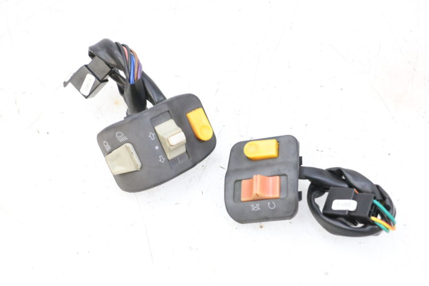 photo de SET SCHAKELAARS JM MOTORS SANTANA 50 (2014 - 2023) - Bevestigingspunten